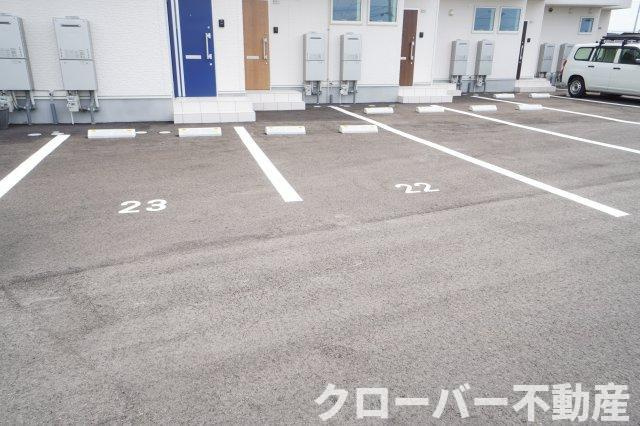 Le Printemps　A棟の駐車場