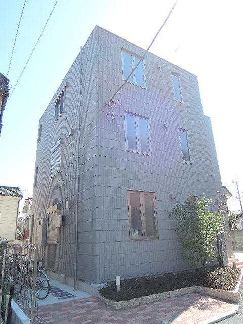 エクセレント西寺尾のエントランス|旭化成のペット共生賃貸住宅