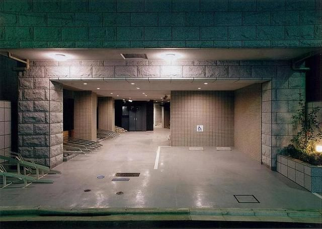 ガーラ神田岩本町の駐車場