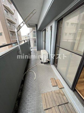 グランドメゾン松屋町のバルコニー