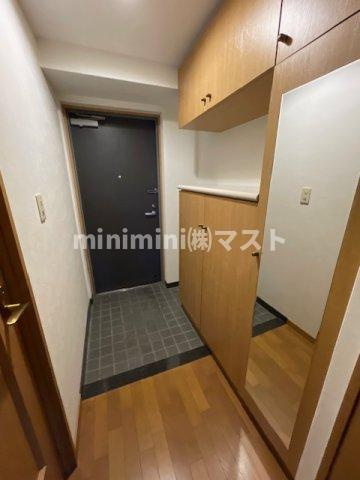 グランドメゾン松屋町の玄関