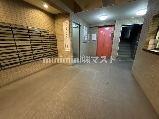 グランドメゾン松屋町のロビー