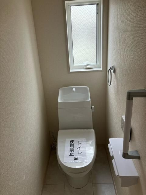 戸建 門真市上野口町のトイレ