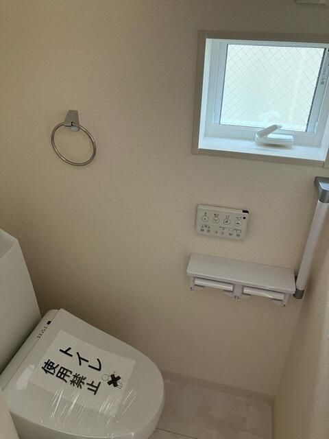 戸建 門真市上野口町のトイレ