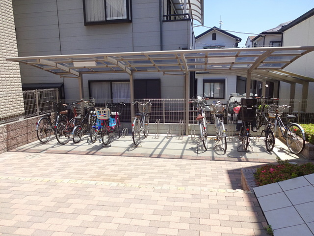 エステートヌクイＡ棟のその他共用部分|★入居者専用　屋根付き駐輪場★