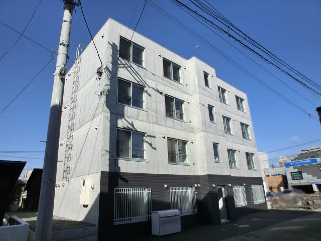 ESTOR 円山（旧パインヒルズ円山）
