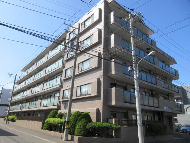 パークハイム宮の森３条