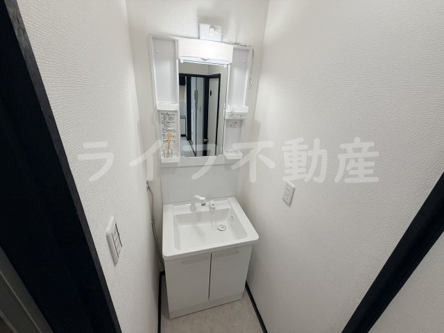 サイレンスハイムの独立洗面台|独立洗面化粧台が付いています
