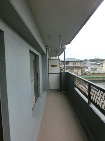 熊本市南区土河原町の賃貸マンションのバルコニー