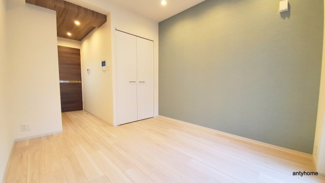 パークフラッツ東三国　仲介手数料無料の居間・リビング