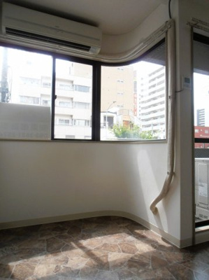  | 川名ビル | 西側