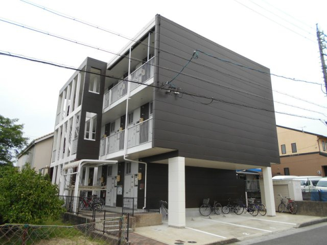 レオパレス東海学園の外観