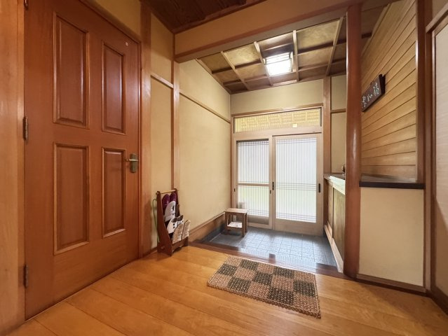 【駅近！結城駅８分】結城市大字結城中古戸建の玄関