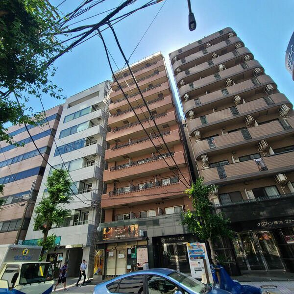 パール横浜東口壱番館の外観