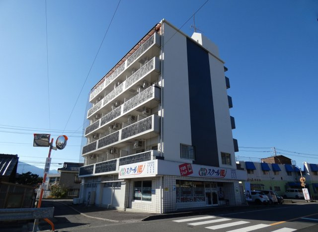 グランシャリオの外観|鉄筋コンクリート造のマンション