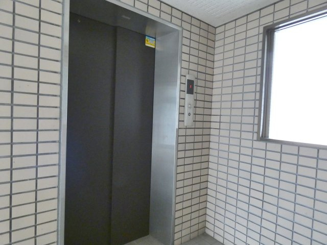 グランシャリオのその他共用部分|エレベーター