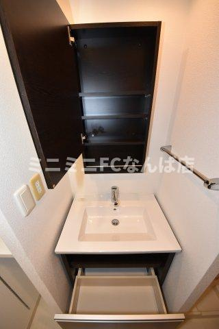 アプリーレ堺筋本町