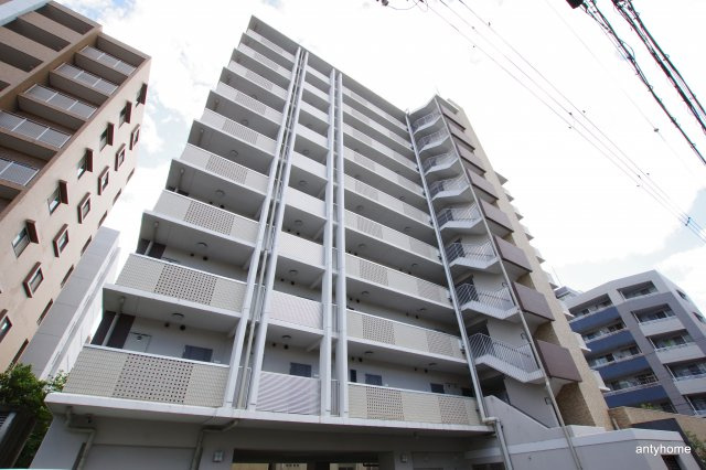 ドライバウム江坂 仲介手数料無料の外観