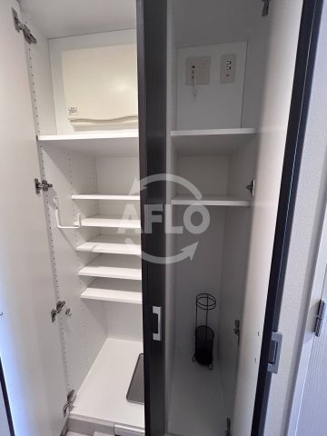 アパートメンツ江坂の収納|アパートメンツ江坂　シューズボックス