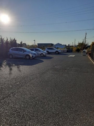 サンシャインの駐車場