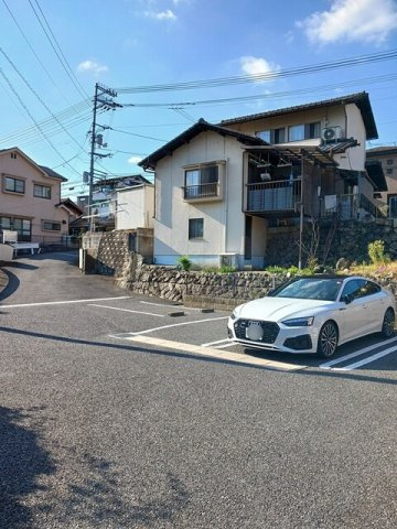 グレイス　スクエア　Ａの駐車場|駐車場完備です