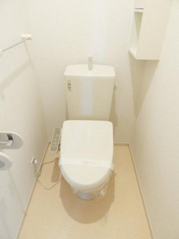 カ－サ　ジラソ－レのトイレ|清潔感のあるトイレです