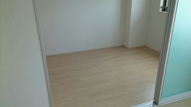 エタニティヨコハマの居間・リビング