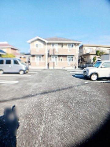 グラティテュードの駐車場|駐車場があるので、車を買う予定の方も安心です