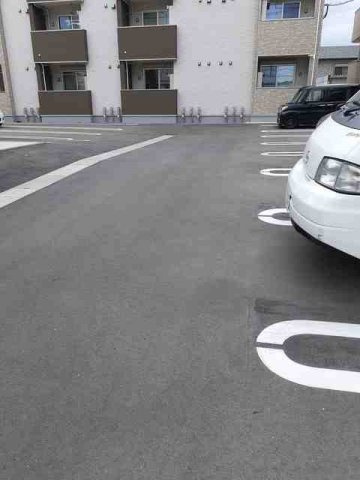 サウスウィンドⅡの駐車場|駐車スペースもあります☆
