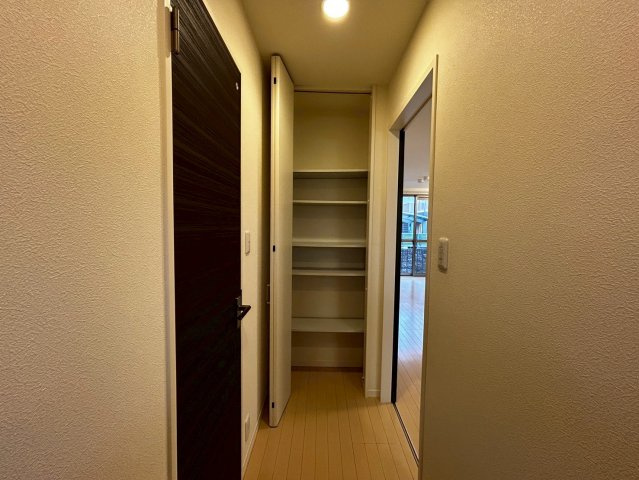 ヴィアソーレ Ａ棟の玄関