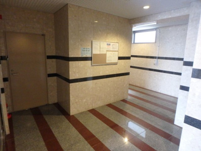 【エントランス】 | ラ・フォンテ甲東園 | 毎日通るロビーはこのようになっています