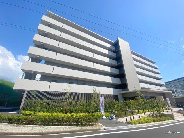ファーストフィオーレ江坂ガーデン　仲介手数料無料の外観