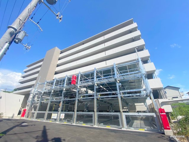 ファーストフィオーレ江坂ガーデン　仲介手数料無料の外観