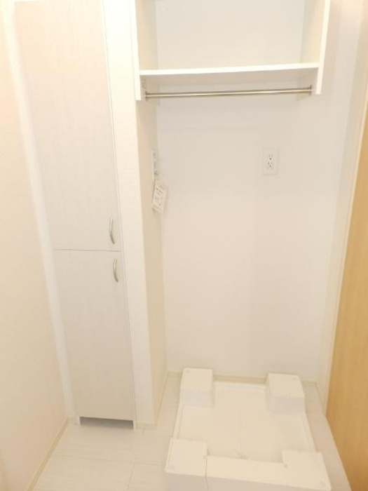 ホワイト ヒルの洗面所|洗濯機置き場