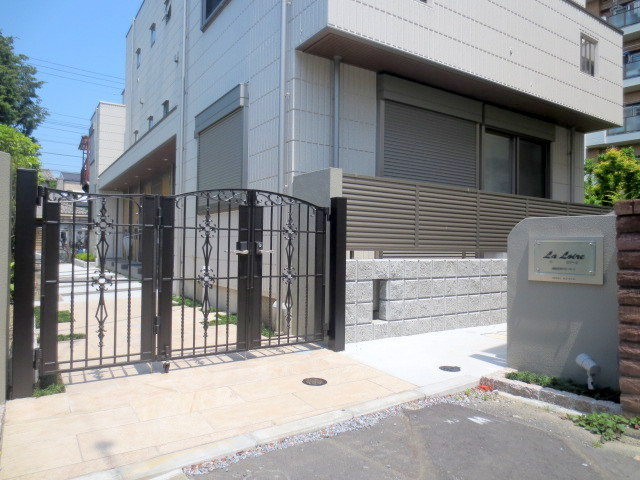 Ｌａ Ｌｏｉｒｅ　ラロワールのエントランス|★エントランス★