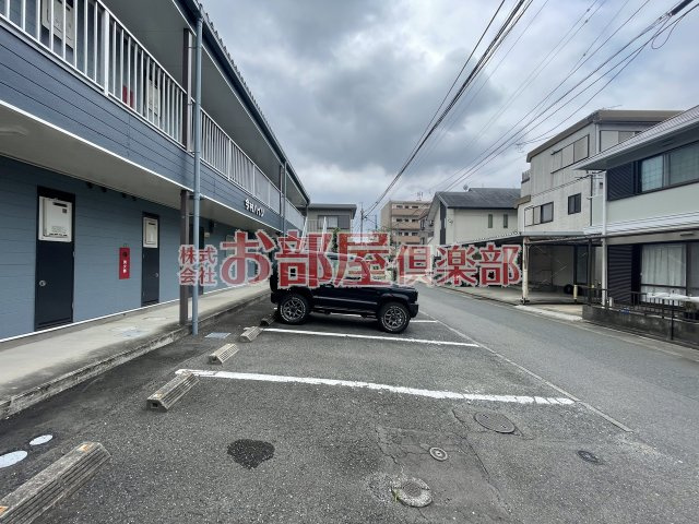今村ハイツの駐車場|駐車場完備です