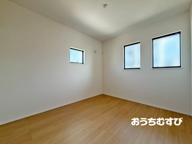 春日井市大手町2丁目(全13棟)の洋室