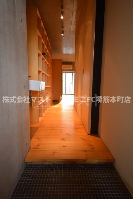 ＳＫＴＯＷＥＲ心斎橋ＥＡＳＴの玄関