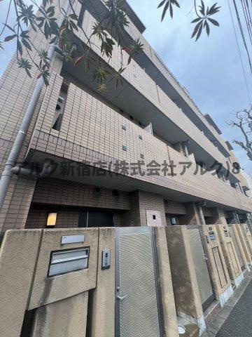 ステージファースト幡ヶ谷の外観