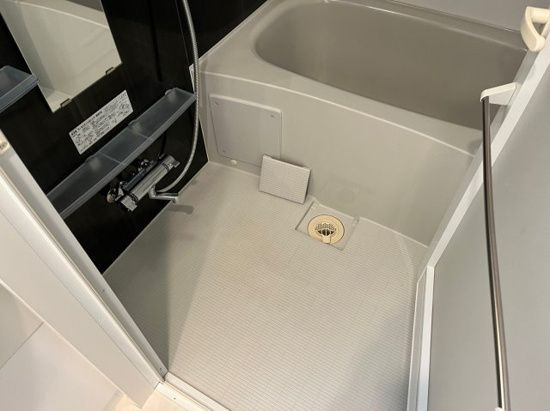 ライジングプレイス浅草四番館の浴室