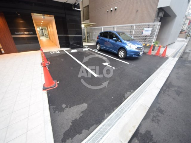 プライムアーバン御堂筋本町の駐車場|プライムアーバン御堂筋本町　駐車場