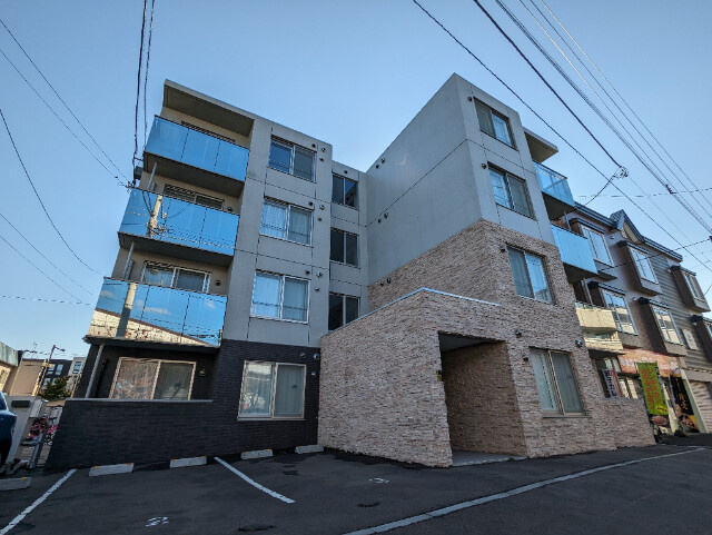 CREA　MIYANOSAWA（クレア　宮の沢）