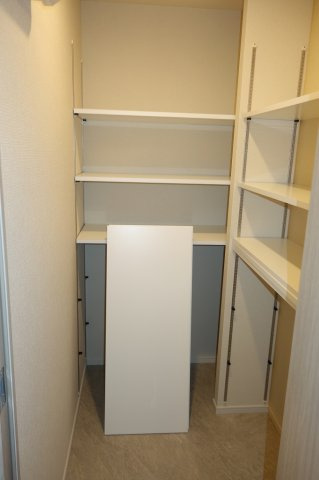 クラリティア上野稲荷町の収納