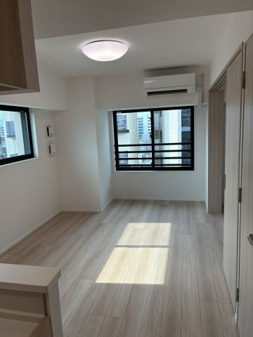 クラリティア上野稲荷町の居間・リビング