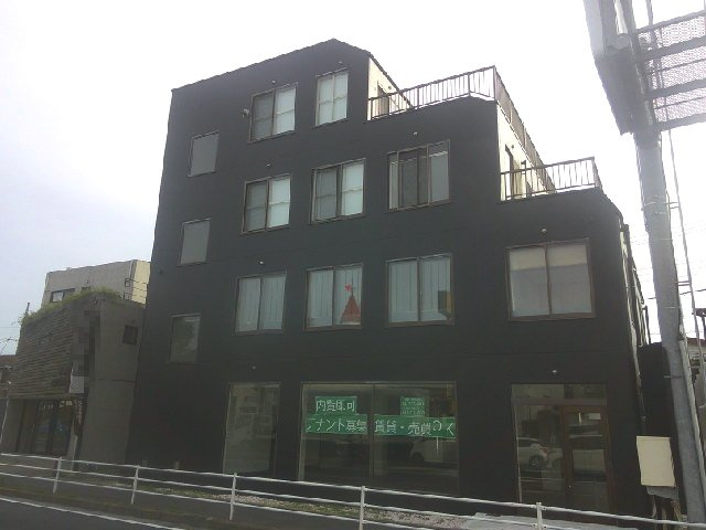 柏市松ケ崎のビル