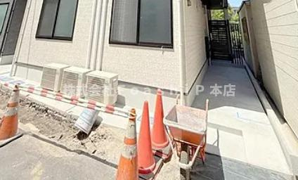 G BASE町屋EASTのエントランス