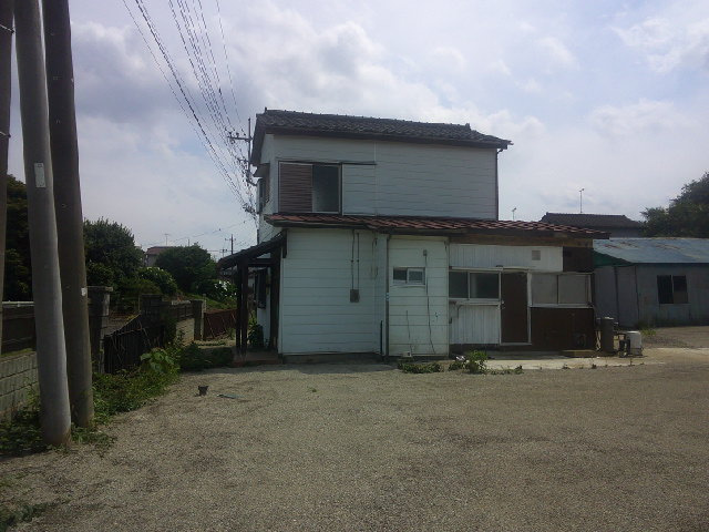 野田市木間ケ瀬の倉庫の外観