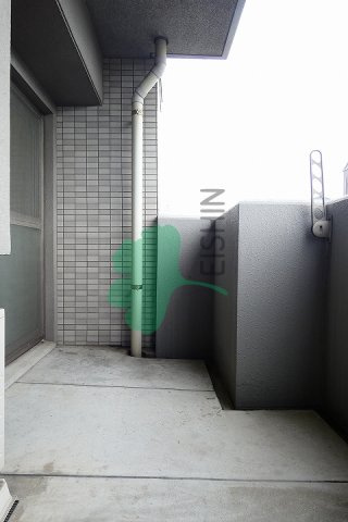 エミリエ博多のバルコニー|日当たりの良いバルコニーです！