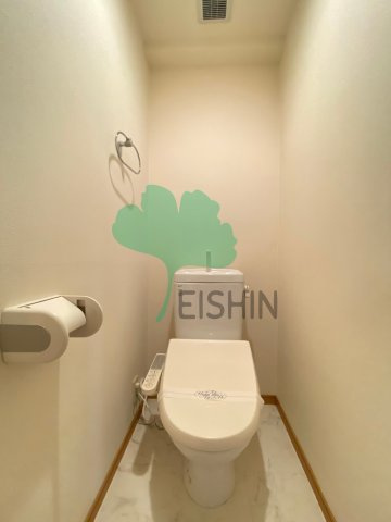 リファレンス箱崎のトイレ|清潔感のあるトイレです。