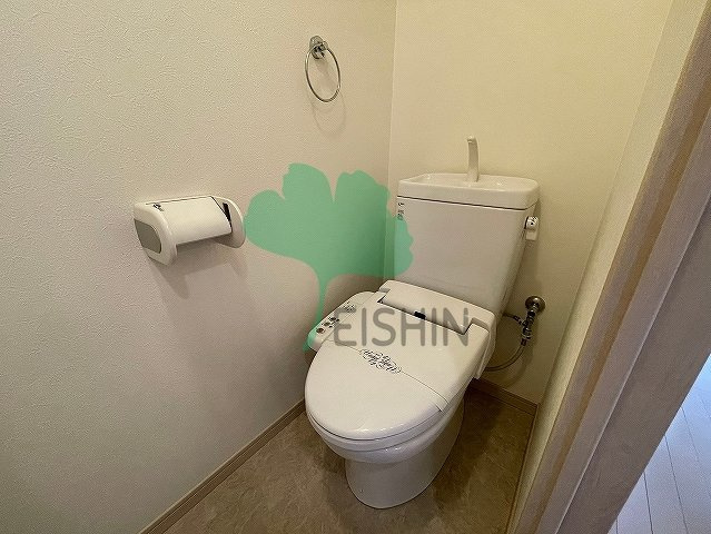 グランドシャルマン博多駅前のトイレ|清潔感のあるトイレです。